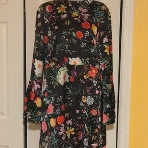 Floral A-line dress with bell sleeves